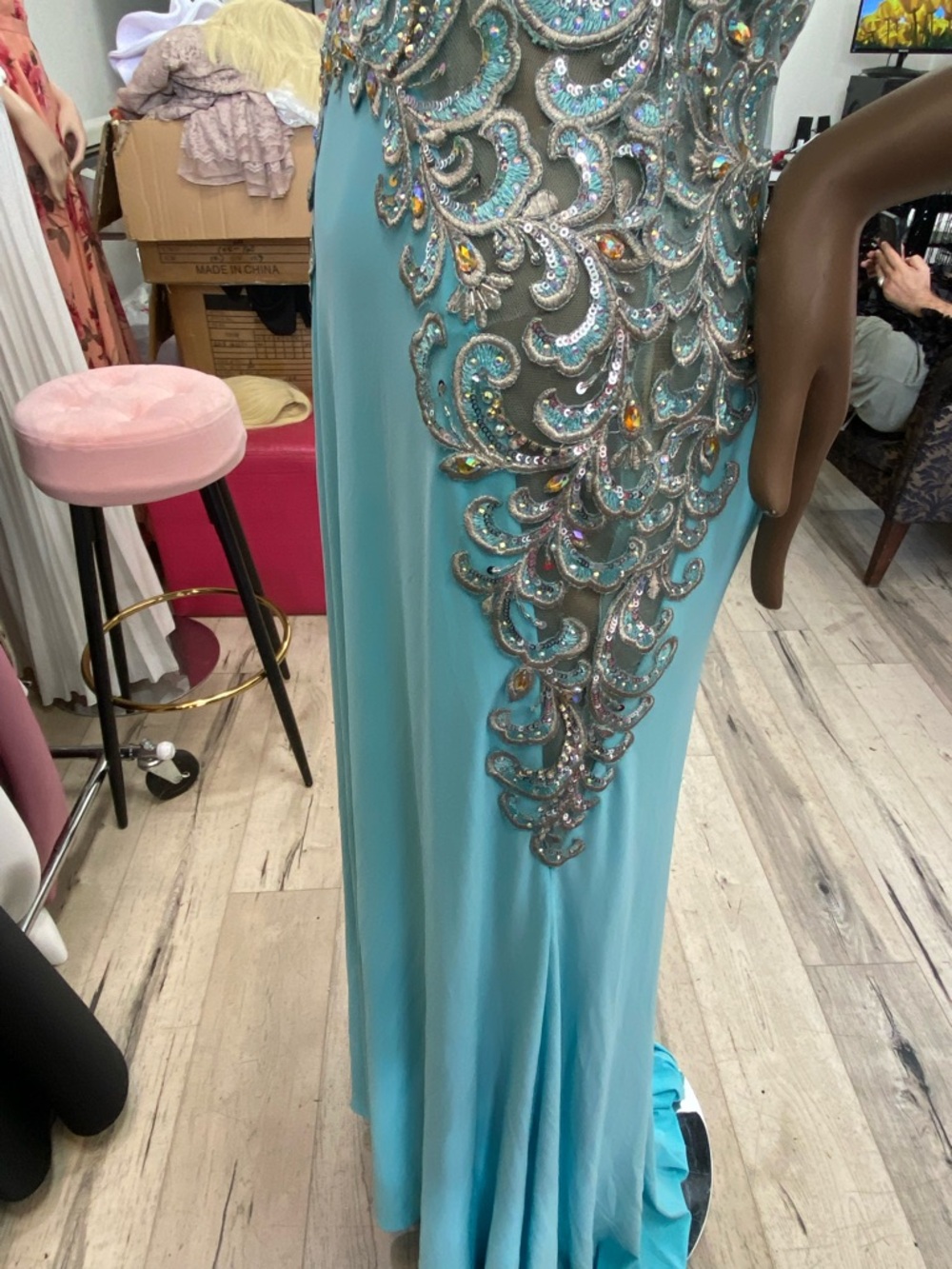 Prom dress - Picture 5 of 6